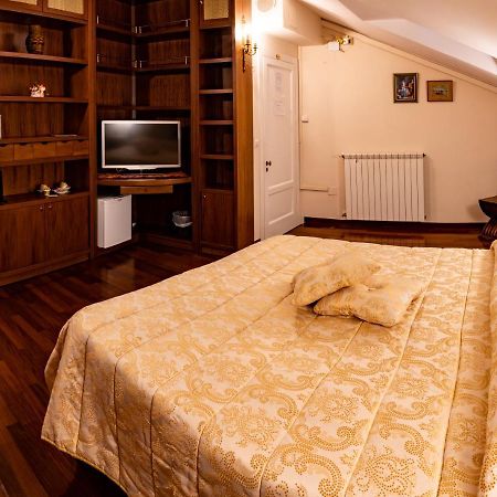 Real Borbone Bed & Breakfast Касерта Екстериор снимка