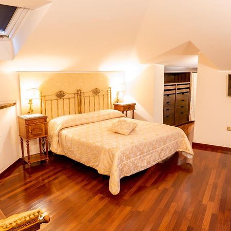 Real Borbone Bed & Breakfast Касерта Стая снимка