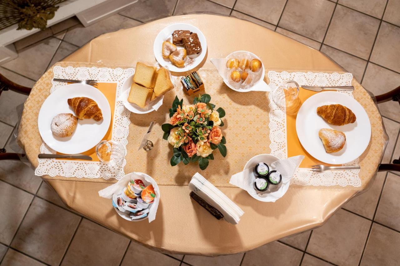 Real Borbone Bed & Breakfast Касерта Екстериор снимка