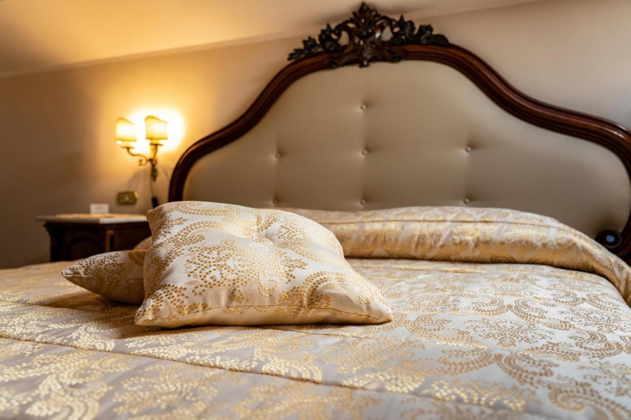 Real Borbone Bed & Breakfast Касерта Екстериор снимка