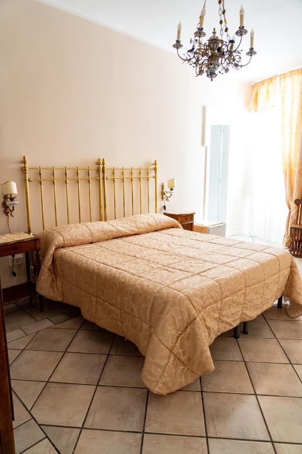 Real Borbone Bed & Breakfast Касерта Екстериор снимка